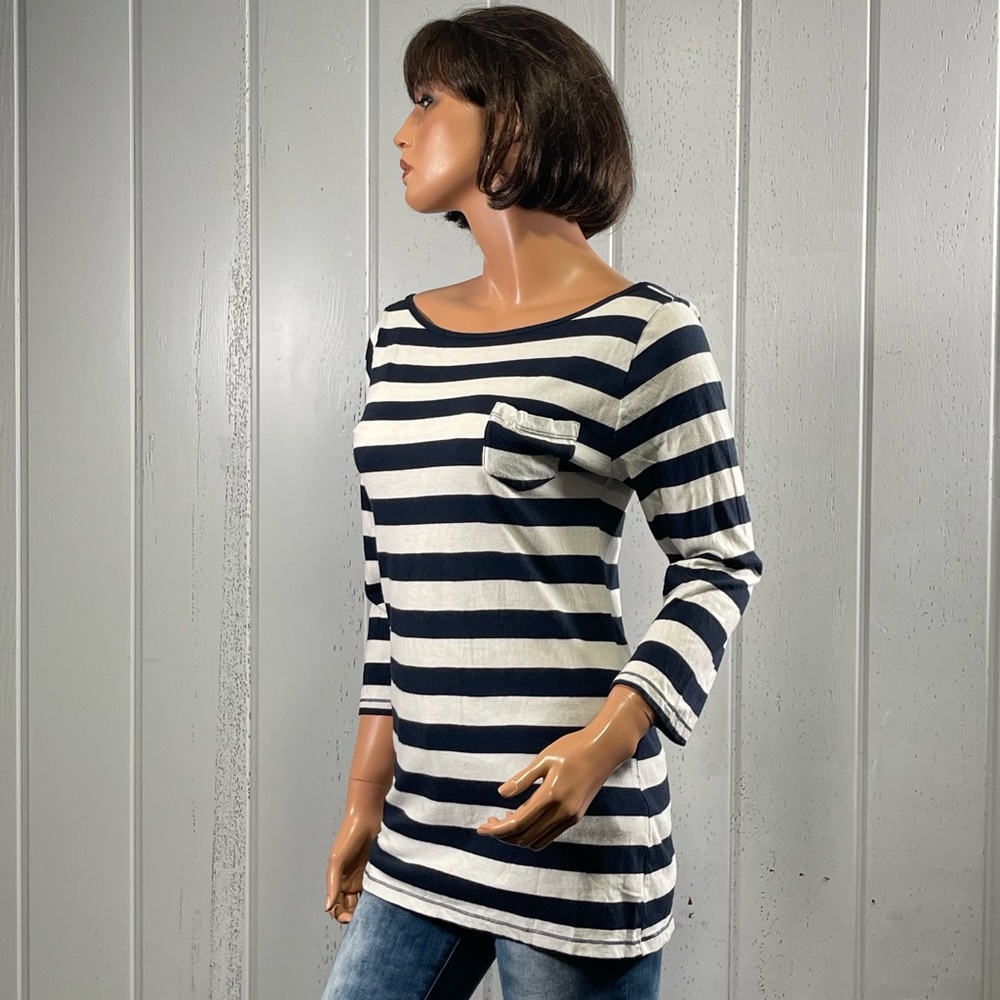 *Abercrombie & Fitch Women's Navy Blue & White 3/4 sleeve TOP Sz L